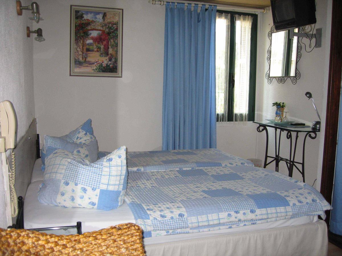Hostellerie Aspremont Habitación foto
